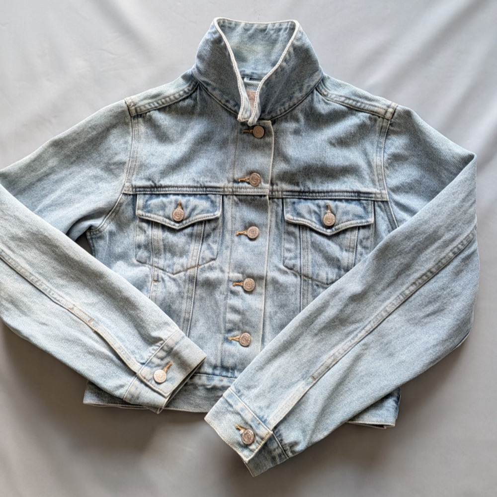 Abercrombie & Fitch Y2K Grunge Light Wash Distressed Denim Jacket Small Trucker